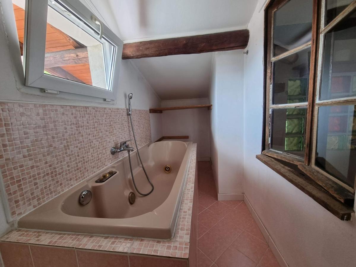 La Nave B&B Monteggio Pokoj fotografie